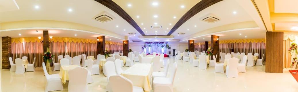 מדגאון Hotel Grace Majestic מראה חיצוני תמונה